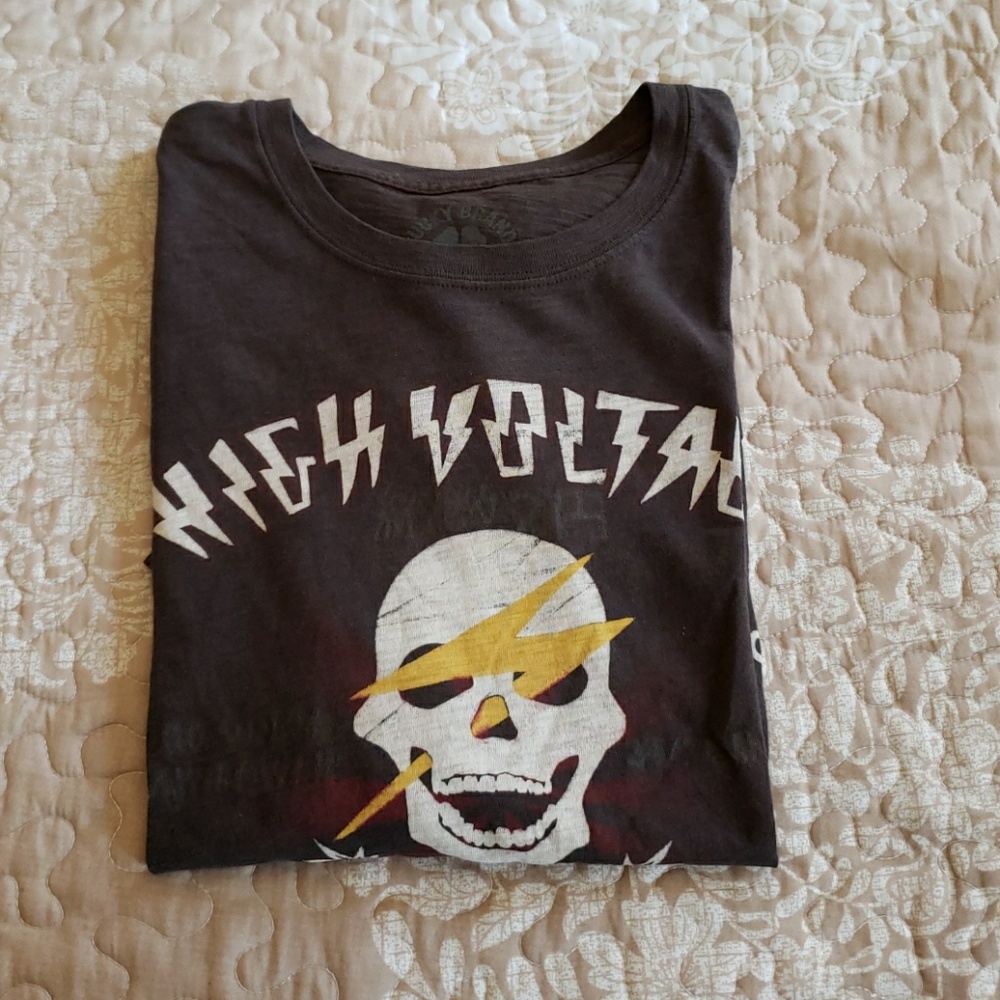 XL men's lucky brand high voltage penny T-shirt